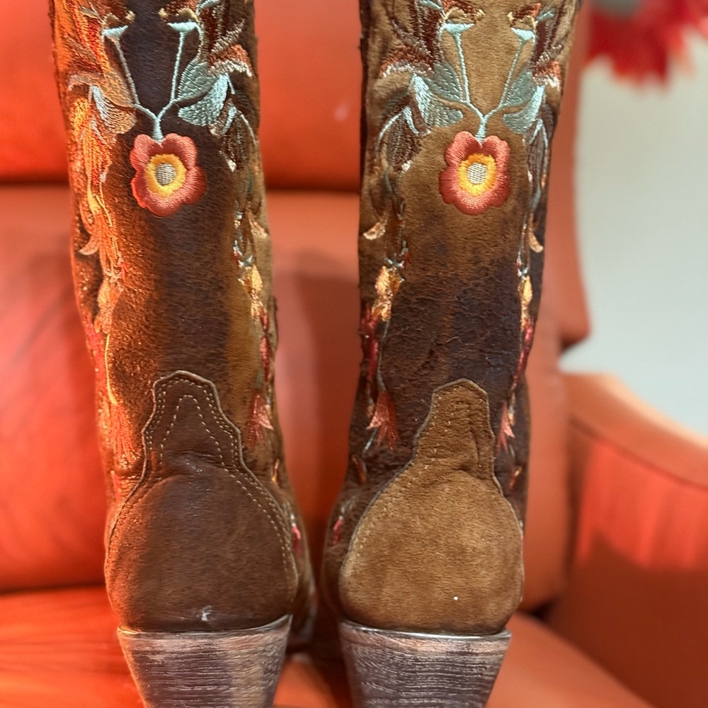 Corral Brown Floral Embroidered Heeled Boots - Picture 5 of 9
